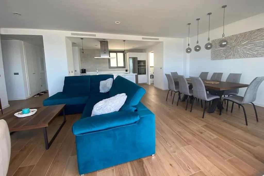 Luxurious Penthouse With Huge Panoramic Terrace Apartment San Roque